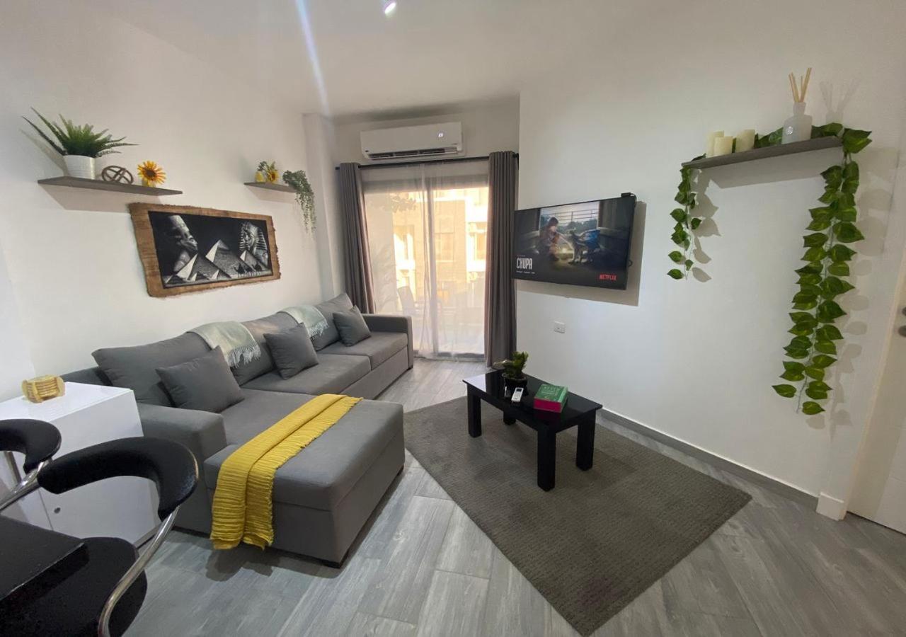 Sanctuary Sunlit Hurghada Haven With 4 Pools, Rooftop Sunsets & Gourmet Bites Steps Away Exteriör bild