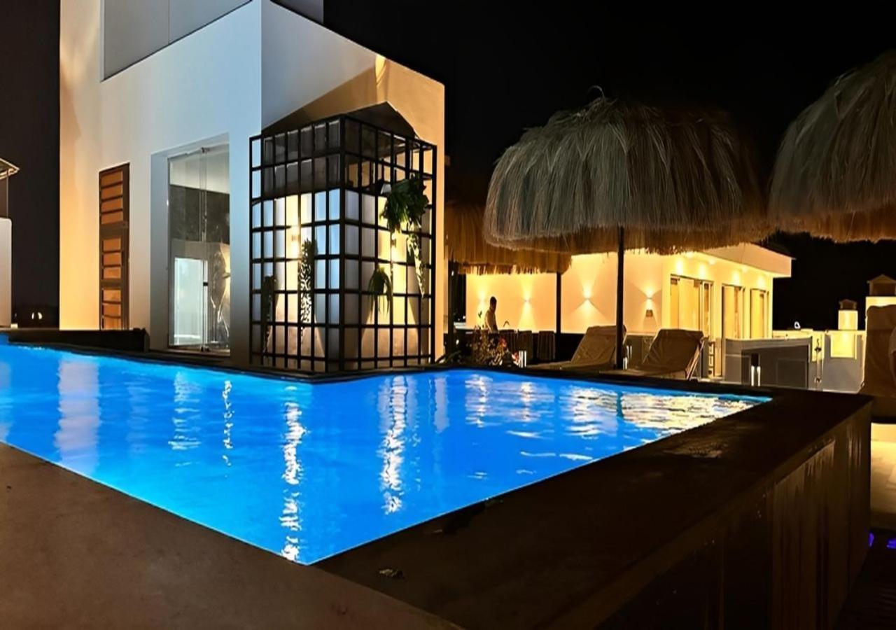 Sanctuary Sunlit Hurghada Haven With 4 Pools, Rooftop Sunsets & Gourmet Bites Steps Away Exteriör bild
