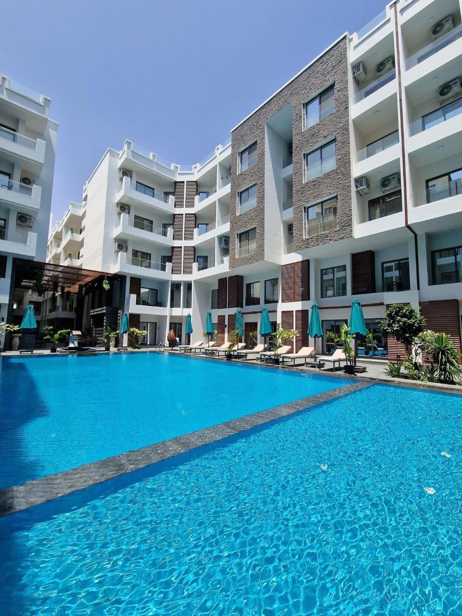 Sanctuary Sunlit Hurghada Haven With 4 Pools, Rooftop Sunsets & Gourmet Bites Steps Away Exteriör bild